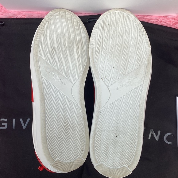 ❤️🤍Givenchy Urban Street Sneaker - Picture 8 of 15